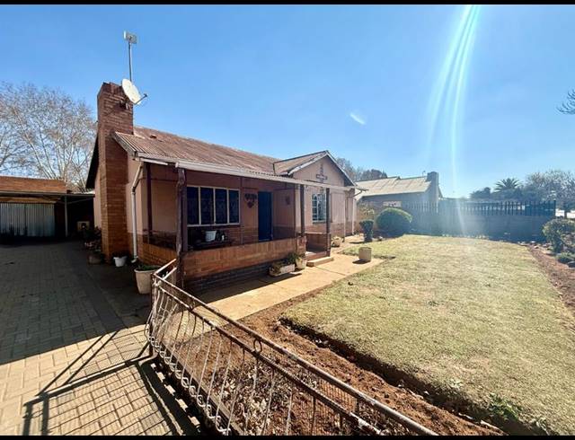 3 BEDROOM HOUSE FOR SALE IN VANDERBIJLPARK CE 1